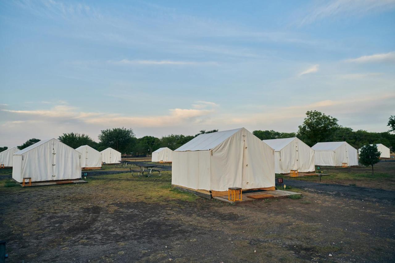 El Cosmico Vila Marfa Exterior foto